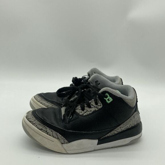 Size 1Y Nike Boys Air Jordan 3 Retro DM0966-031 Black Basketball Shoes Sneakers - Picture 4 of 10